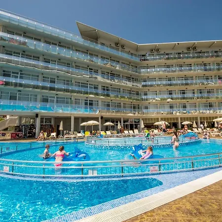 Aqua Nevis & Aqua Park 4*