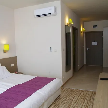 Aqua Nevis & Aqua Park 4*