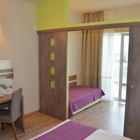 Aqua Nevis & Aqua Park ホテル