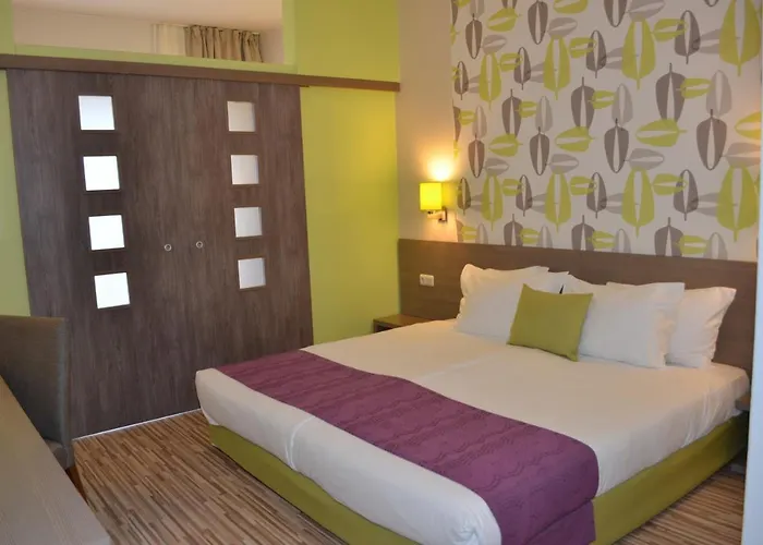 Aqua Nevis & Aqua Park מלון