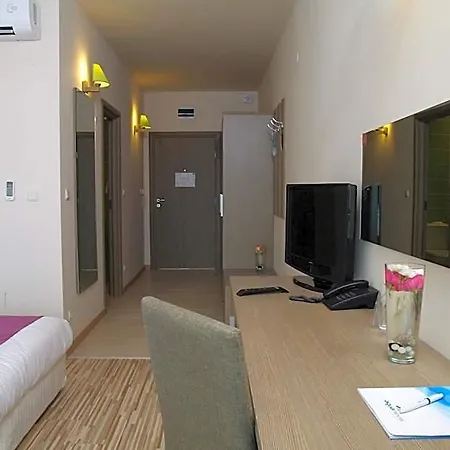Aqua Nevis & Aqua Park Hotell