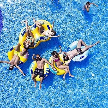 Hotell Aqua Nevis & Aqua Park 3*