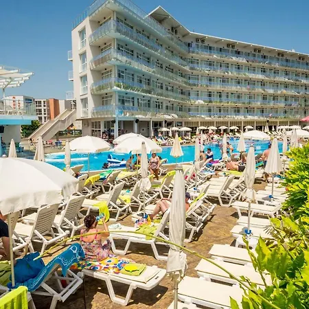 Aqua Nevis & Aqua Park 4*